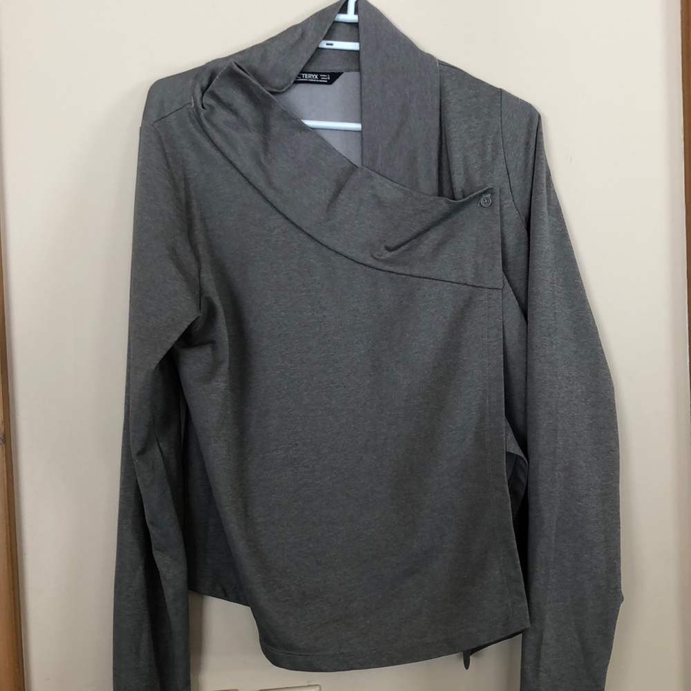 Arc’teryx Women’s Yonge Long Sleeve Wrap